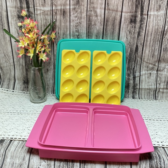 Vintage Tupperware Deviled Egg Keeper - Picture 2 of 6